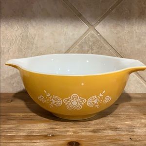 Pyrex Butterfly Gold 442 Cinderella Dish